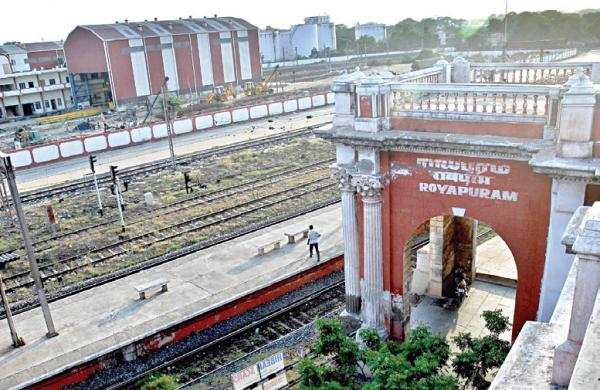 And then of course there is RPM - Royapuram. Now more known for the electric loco shed that powers (no pun) your Shatabdis and Expresses, it was one of the earliest stations on the IR network, and still retains much historic value.