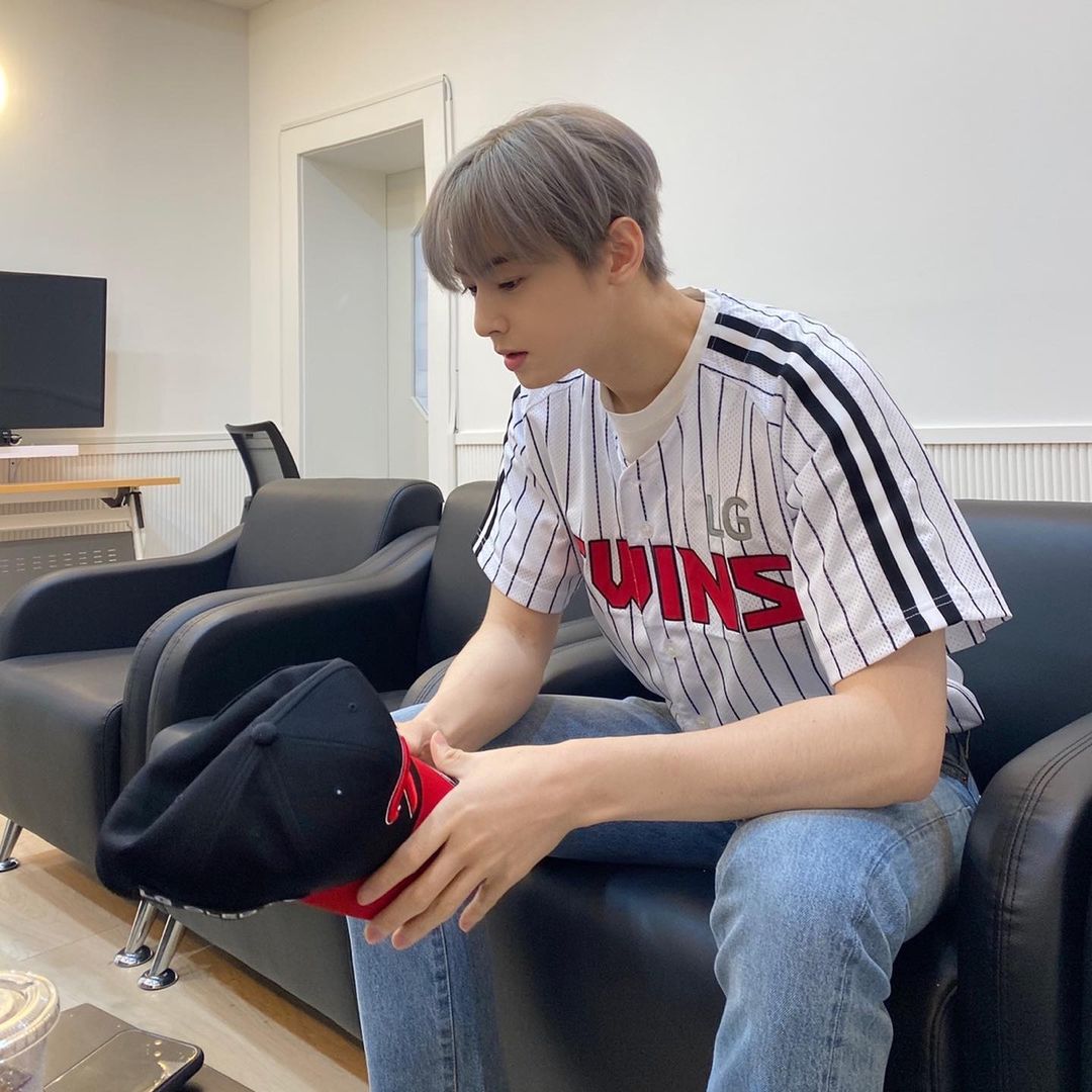 forever_eunwoo's tweet photo. He really looks like coming straight out of manhwa 😍😍

#CHAEUNWOO #ASTRO #차은우 https://t.co/J3lJdHRnBD