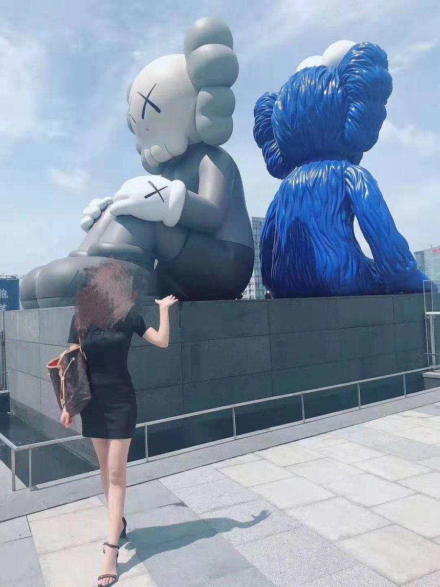 预计4月30号-五月2号活动一次，欢迎028或者023或者0813颜值不错的同房不换的fq或者情侣联系，单男只要颜值高的。QQ：2605490037单男请主动发照片自我介绍，谢谢