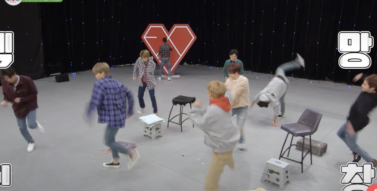 oshcuddles's tweet photo. the day when exo dropped the spoiler and the next day 

exo-ls on april 8           exo-ls on april 9 https://t.co/YYfSDFCPxK