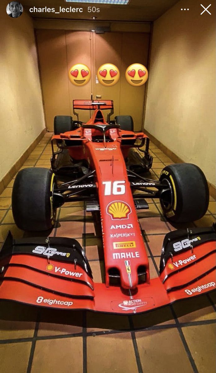 SporVaruna's tweet photo. Ferrari, Leclerc'e 2019 sezonunda kullandığı ve ilk yarışını kazandığı araba olan SF90'ı hediye etti.  🏁 https://t.co/GhFeMNS308