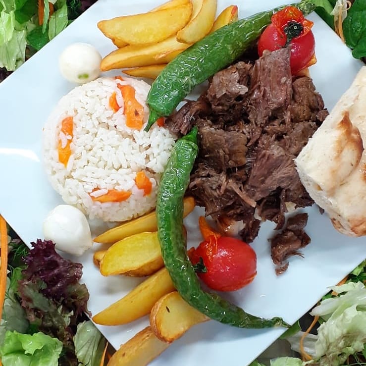 Ramazan ayı boyunca restorantımız da iftar yemeği mevcuttur. Uygun fiyat ve ailenizle güzel bir iftar geçirmeniz için <a href="/bolvadinthermal/">BOLVADİN THERMAL</a> hizmetinizdedir. Tüm Bolvadin termal ailesine huzurlu bereketli sağlıklı ramazanlar dileriz...