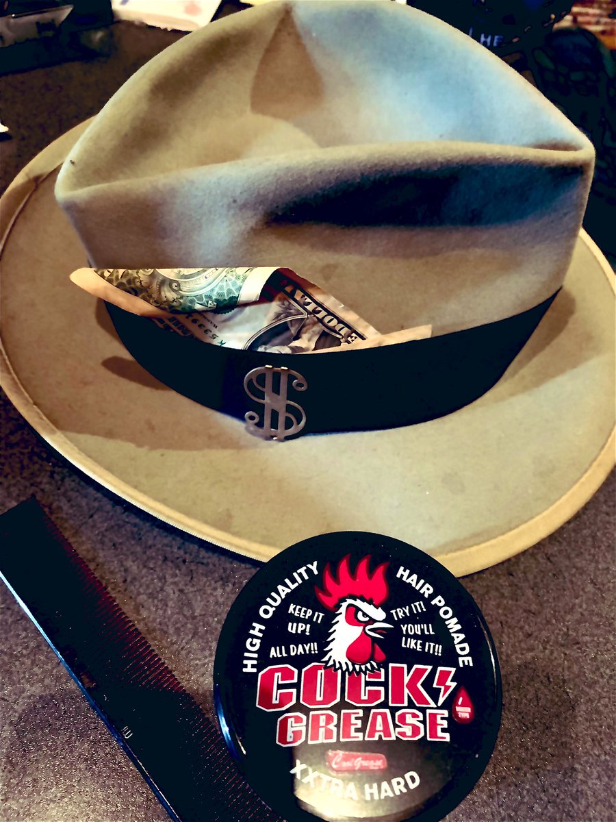 TBACKHIGHSCHOOL's tweet photo. 久しぶりにグリースでも塗るかな🕵🏻
#cockgrease
#stetson
#whippet https://t.co/UJcSjXoGbj