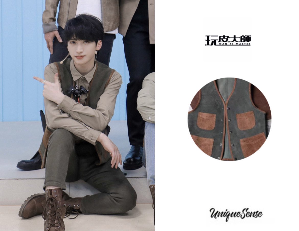UniqueSense_yhx's tweet photo. 210409 接招吧前辈

Accessories｜ GOFEFE &amp; EWEST
Vest｜玩皮大师
Boots｜ DrMartens

#严浩翔 #时代少年团 #时代少年团严浩翔 #yanhaoxiang #嚴浩翔 #時代少年團 #時代少年團嚴浩翔 #teensintimes #uniquesense #tnt #tf家族 #严浩翔YanStyle
#페션 #ootd  #신발 https://t.co/AHk86jsUCe