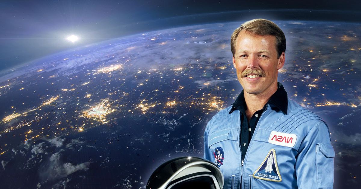 American Center Moscow tweet media