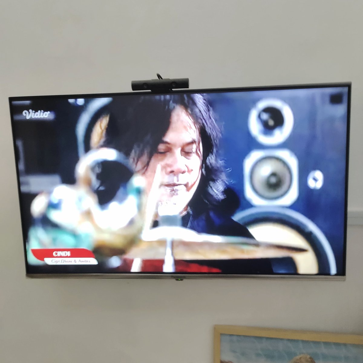 Baru nonton basian live Dewa19 semalam. Memang magisnya Aksan di Pandawa Lima ini sesuatu ya.