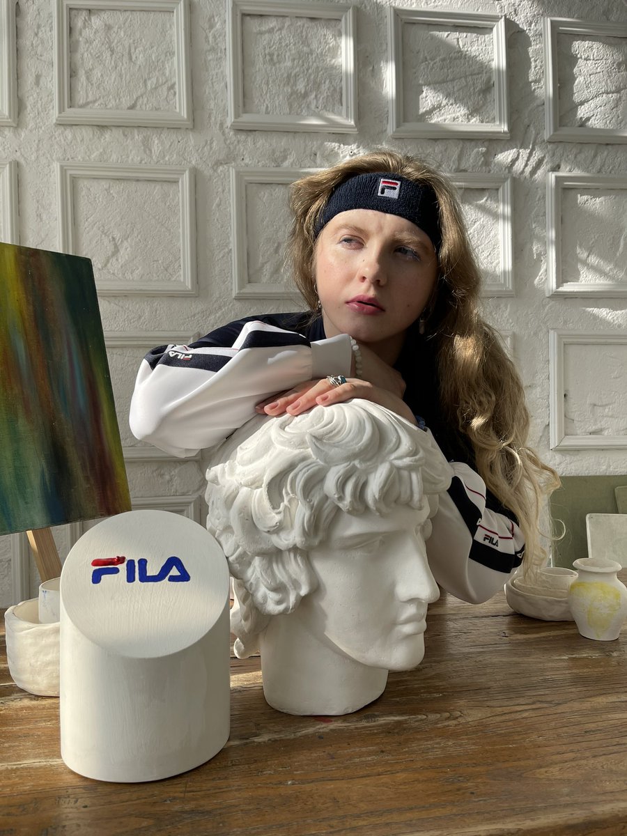 thischuma's tweet image. Fila.