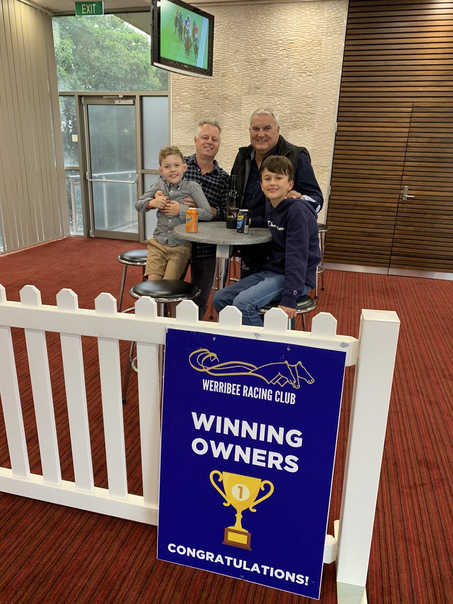 1000giggles's tweet photo. Great day as always and Congrats to all winning #OwnersConnections @spendthriftpark @Spendthrift_au and @AdamWilkinson11 team and @RacingInsider @Country_Racing participants and team #OwnersRock 👌🙌🐎👍🤓😁 https://t.co/qt5wIwf1jj