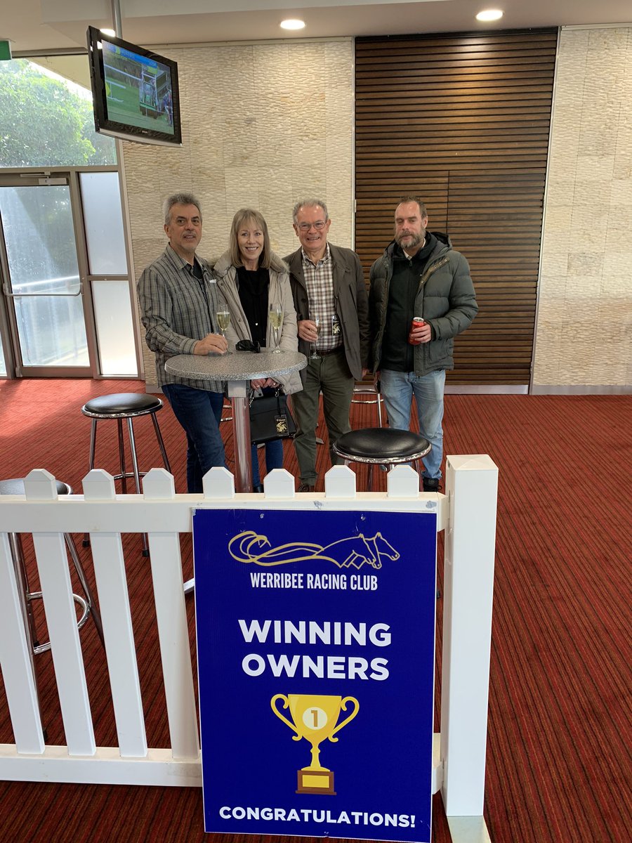 1000giggles's tweet photo. Great day as always and Congrats to all winning #OwnersConnections @spendthriftpark @Spendthrift_au and @AdamWilkinson11 team and @RacingInsider @Country_Racing participants and team #OwnersRock 👌🙌🐎👍🤓😁 https://t.co/qt5wIwf1jj