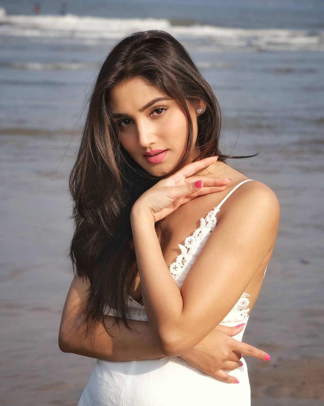 EymUawiVEAE5Q0C?format=jpg&name=large