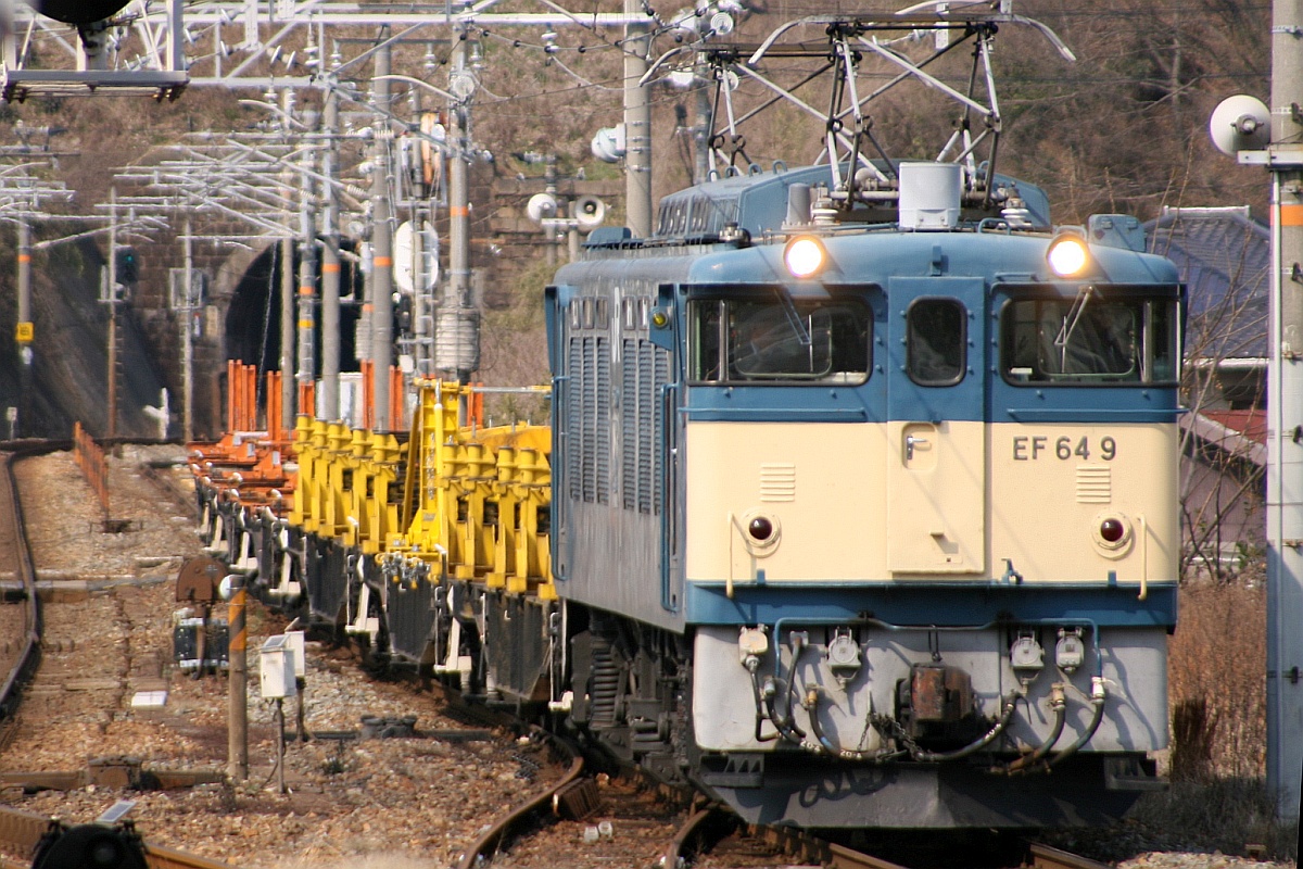 taka10d's tweet photo. EF64の牽くチキ工臨、懐かしい。
9号機しか撮った事ないけど。 https://t.co/3xWzGApAYL