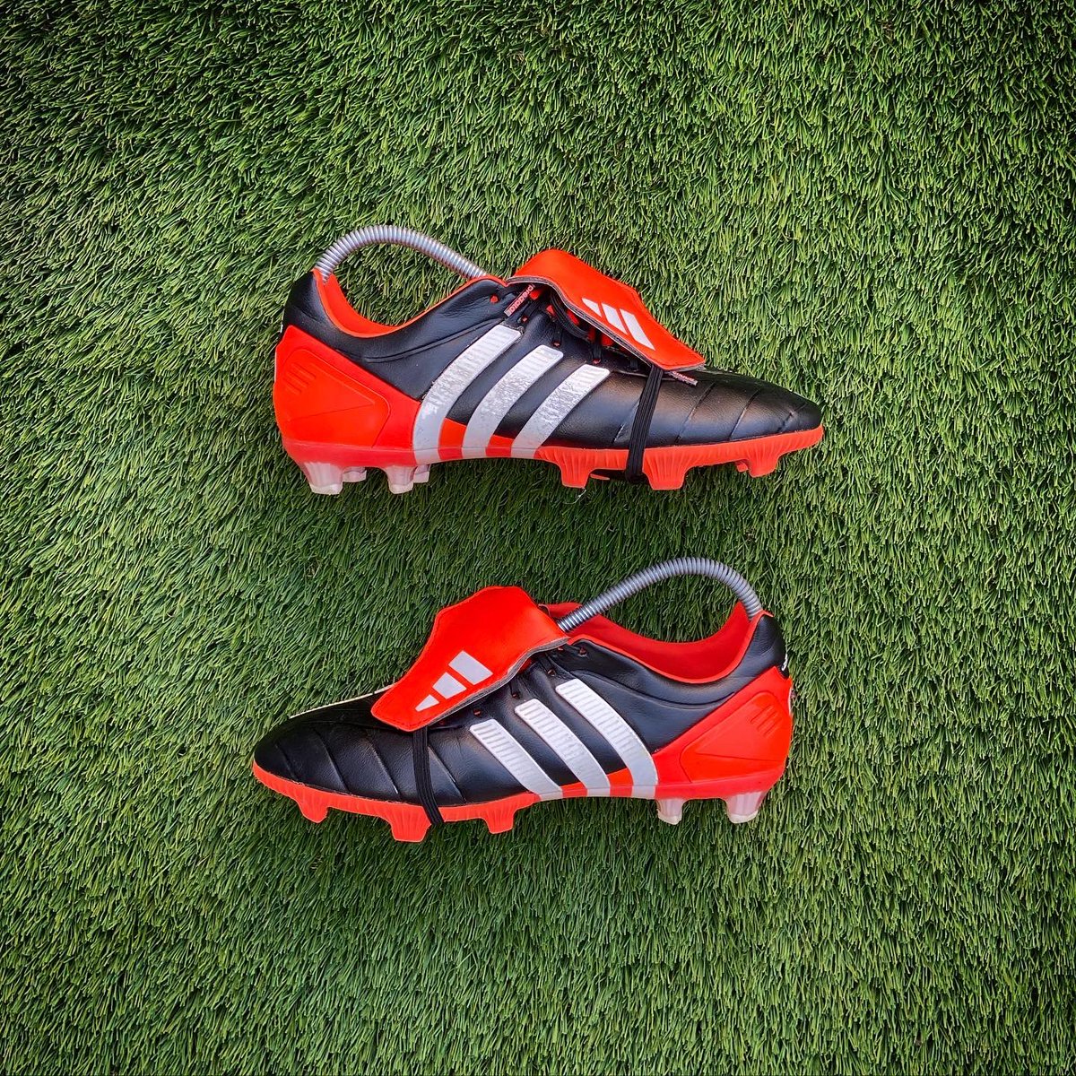 RTaylorMadeBoot's tweet image. Well that didn’t take long! 💸

Adidas Predator Mania 2016 Remakes flew off the shelf and i am not surprised with how it looks 🔥🤯 

Local drop to West Sussex as well 🤟

Enjoy the history @RonnieGeddes 🔥❤️🖤❤️