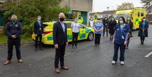 EDinthehome's tweet photo. Today is 1st anniversary of EDITH going 7/7! Over 2,300 visits to people in their homes since with most (>90%) able to stay at home. We're privileged to bring ED to the community and work with community teams, GPs, public health &amp; local hospitals #rightpersonrightplacerighttime https://t.co/mnY1BYSFUg