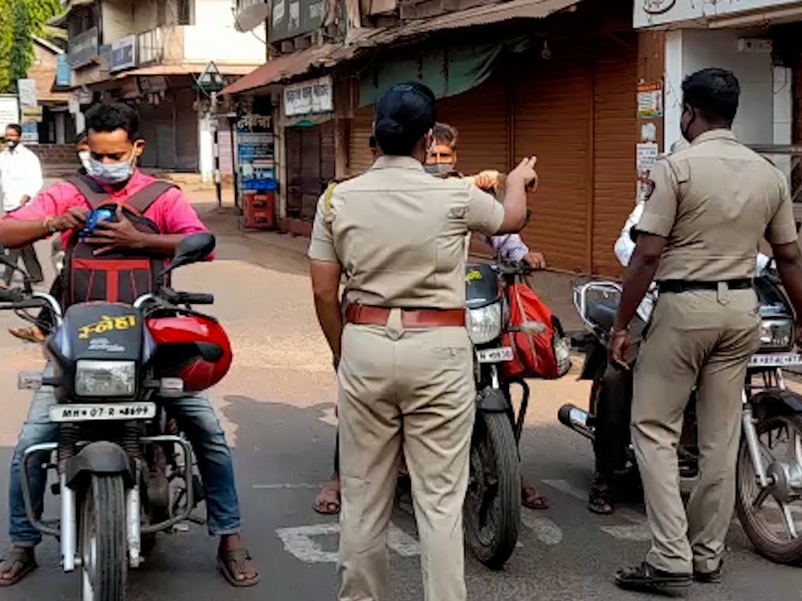 abpmajhatv's tweet photo. Maharashtra Weekend Lockdown | वीकेण्ड लॉकडाऊनला तळकोकणात कडकडीत बंद, औषधांची दुकाने वगळता सर्व आस्थापना बंद, शहरासह ग्रामीण भागातही रस्ते निर्मनुष्य https://t.co/1iQTmrjvYx @LadNana https://t.co/LK9CWvT0uT