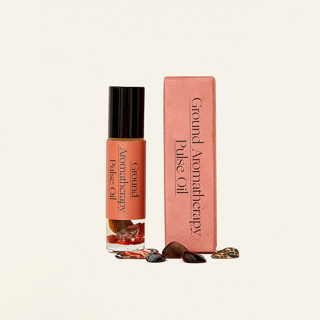 AROMATHERAPY PULSE OIL 🍊/ For those who are seeking calm and to be in the moment. Rub to warm and release the soothing fragrance...⁠
⁠
Shop → l8r.it/f5Su