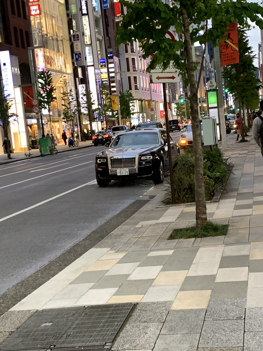 Manitszay's tweet photo. Japan is so beautiful, and this isn’t even the half! #japan https://t.co/bMi3rf79Dn