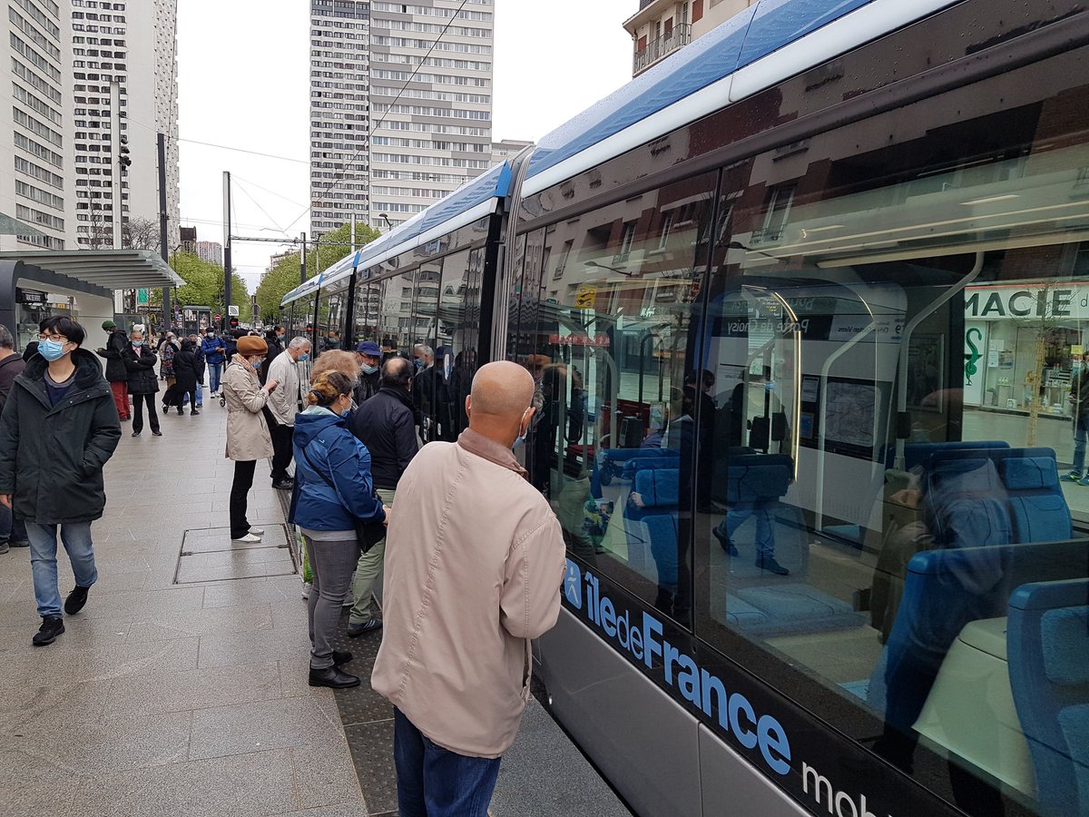 T9_IDFM's tweet photo. Lancement du #TramT9 @IDFmobilites : nous sommes heureux d'accueillir nos premiers voyageurs et voyageuses entre @Paris et le @valdemarne_94 https://t.co/m7b3zcVvlT