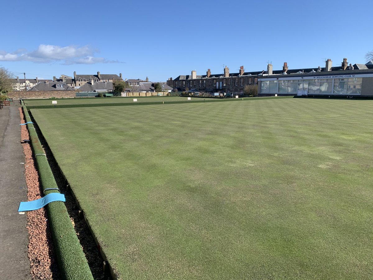 willowbraebowls's tweet photo. Ready for opening - nice Of the sun to shine too 👍. Good luck to all Clubs opening their Greens this week 🙂 https://t.co/SDaRkbhi9C