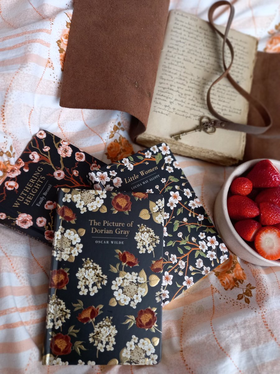 Cannot help myself,these books are ridiculously photogenic #BookTwitter <a href="/ChilternPublish/">Chiltern Publishing</a>