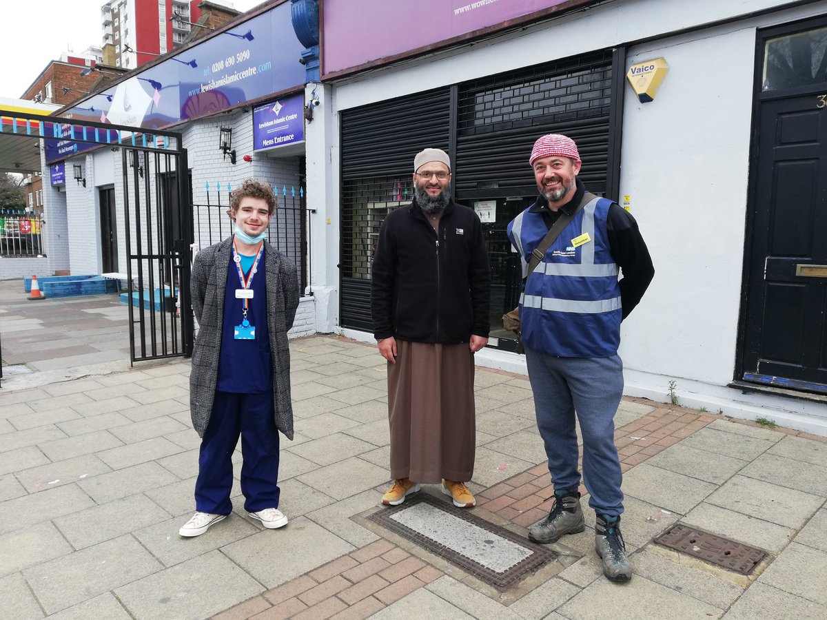 CraSh_Williams's tweet photo. We're at the Lewisham Islamic Centre today, SE13. Offering walk ins for the the Over 50s or the Clinically Vulnerable. We're here until we run out 😇 https://t.co/lOLW1SM2hM