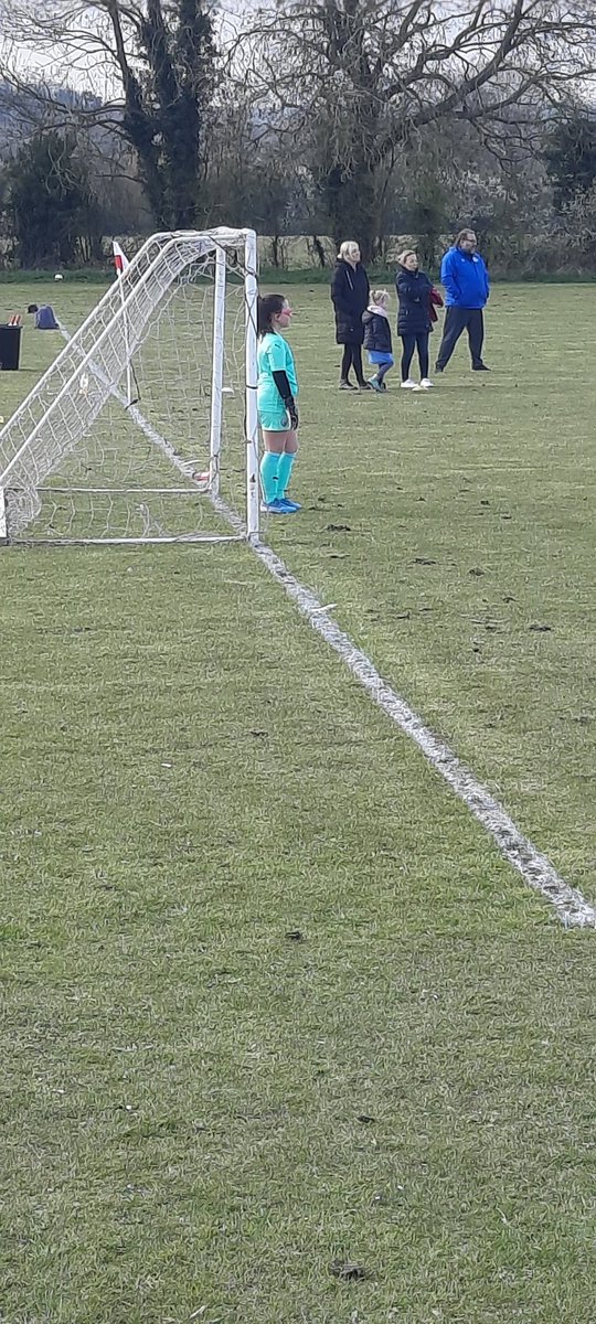 keya1979's tweet photo. And just like that we lose weekends to football again @WBA #Grassroots #goalie #football #thisgirlcan #westbromwichalbion https://t.co/t4fMFNh193