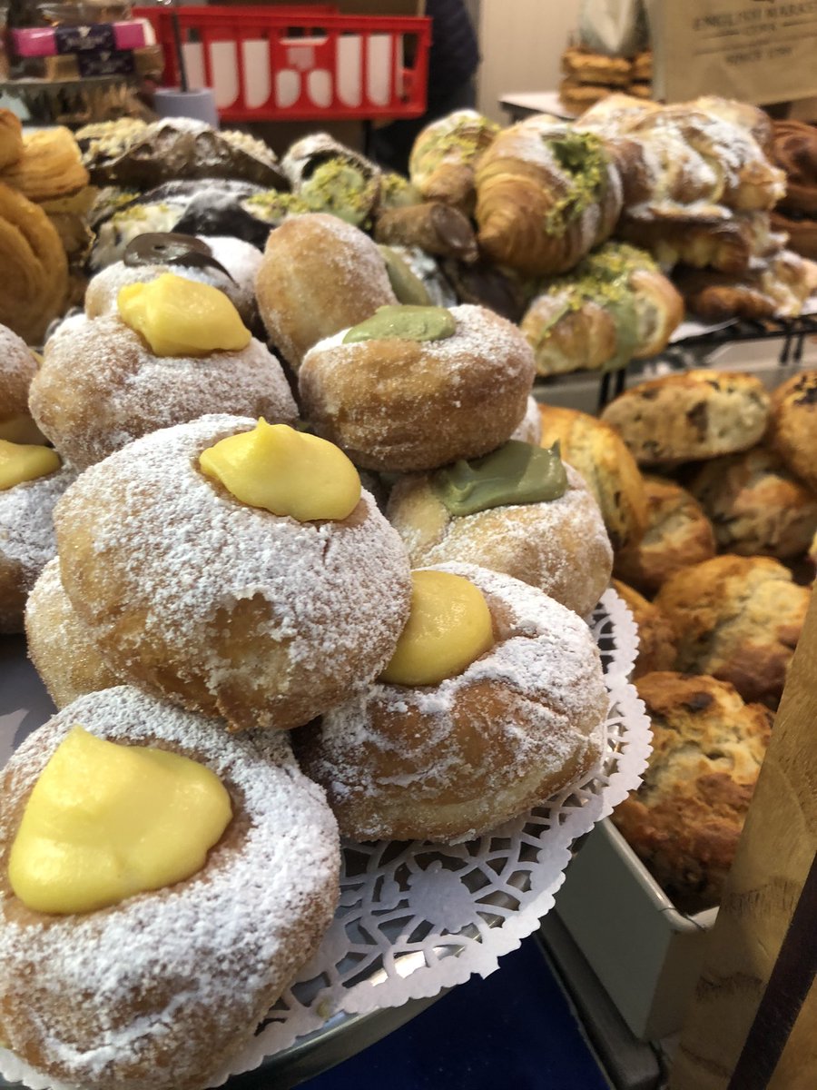 Love Saturday mornings picking up tasty bits in the <a href="/EnglishMarket/">The English Market</a>!🤩 #ShopLocal