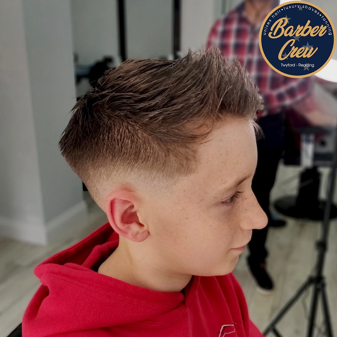 BarberCrewUK's tweet photo. *2 DAYS LEFT*
The wait is almost over. Barber Crew Twyford will be reopen on Monday at 8am. Book your appointment NOW before its too late at https://t.co/PLgfVM2FMU ✂️🔥 💈 #countdown https://t.co/OGNA5y5EGB