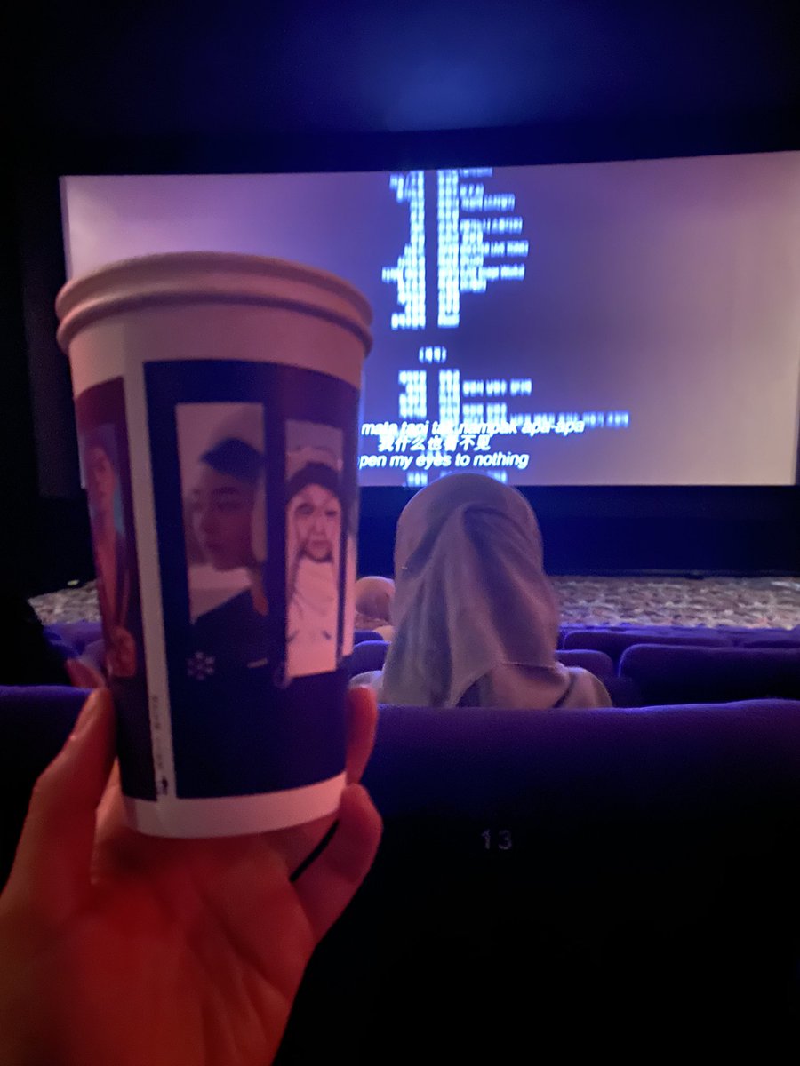 Thank you <a href="/hanyauntukEXO/">Hanya Untuk EXO ✨</a> we managed to grab the cup from <a href="/TGVCinemas/">TGV Cinemas 🇲🇾</a> ❤️❤️