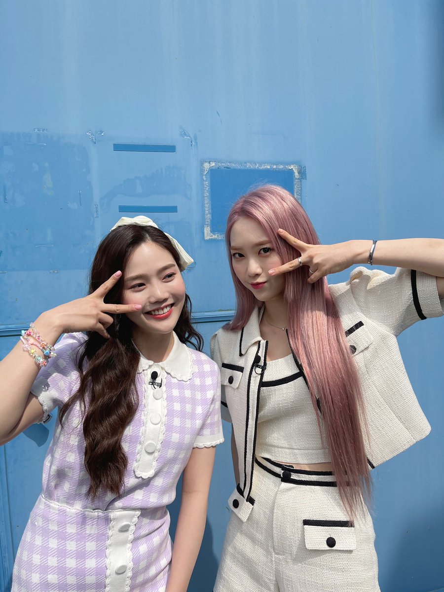 [#OHMYAir] 멋지고 놀라운 짱마이걸 #효정 #지호 와 신나는 놀토를 보내볼까요?💖 잠시 후 7시 40분, 'tvN 놀라운 토요일' 본 방 사 수 ‼️🥰

#오마이걸 #OHMYGIRL #OMG