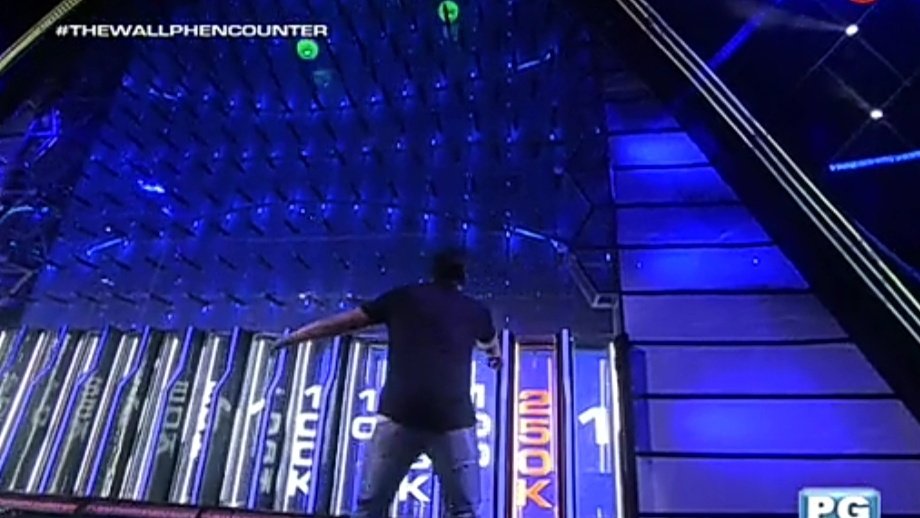 DIEGSBIEOfcl's tweet image. Ang cute naman ng Diego namin. HAHAHA napakamot nalang siya e.

#TheWallPHEncounter @loyzagadiegs