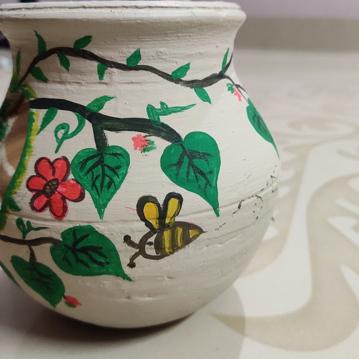 ruchi_ptl's tweet photo. Birds are indicators of the environment. If they are in trouble, we know we’ll soon be in trouble.🌼✨
#helpingbirds
#summerdays
#birds
#helpbirdsinbuildingnest
#NestMigration
#BIRDSTORY
#birdshome
#environnement
#Recycle
#reuse
#life
#thoughts
#crafting
#homesweethome https://t.co/J1aA6e18I9
