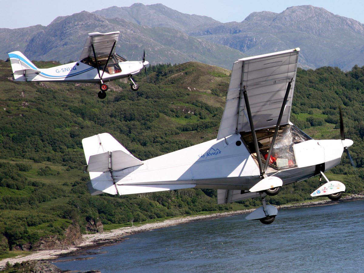 Flyer_Magazine's tweet photo. Tonight on #FLYERLive for #LearnToFlyWeek we will be looking at microlights and cost-effective flying! Let us know your thoughts on it. Join us from 7pm. https://t.co/2nCtuYU4cx https://t.co/vEdi0IelX3