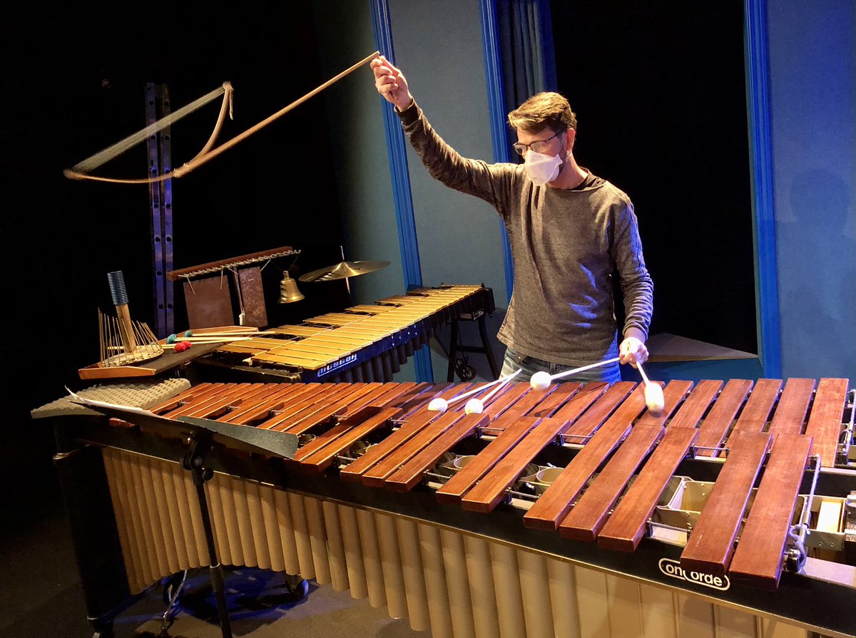ferdipalas's tweet image. Mañana domingo nuestra versión de la ópera #PeterGrimes para familias en el taller #todosalagayarre en el @Teatro_Real Con el percusionista Rafa Gálvez @NeopercOficial