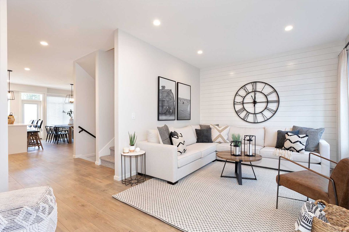 BreaksideRE's tweet image. Fraser Hill is 85% Sold! With a great selection of homes still available, we urge you to come in this weekend to learn more about these highly sought-after, spacious family townhomes. #openhouse daily 12-5pm (closed Thurs and Fri) at 17557 100 Ave in Fraser Heights #SurreyBC.