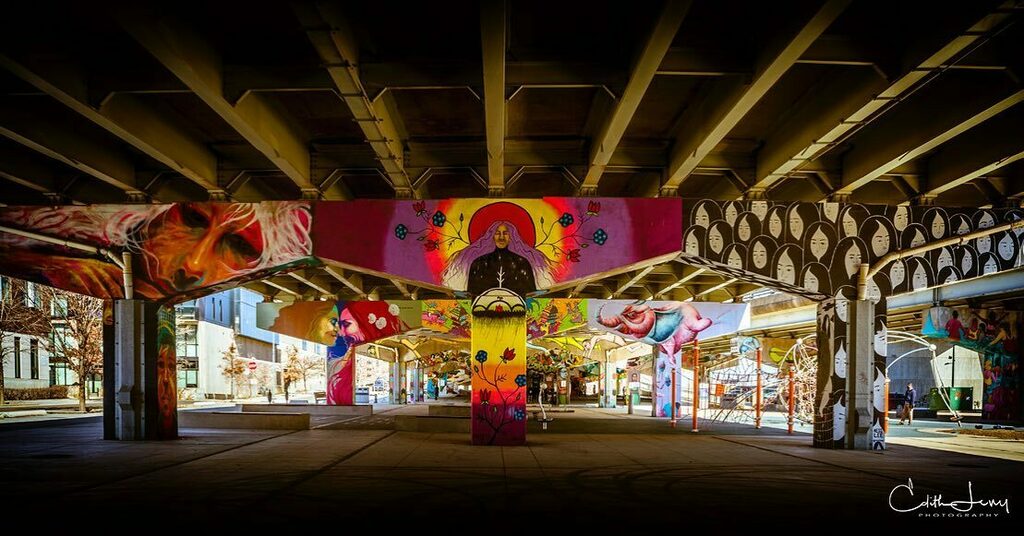 Edithlevy21's tweet photo. Flower Power
..
..
#underpasspark
#Tdot_shots #streetsoftoronto #insidetoronto #inside_to #6ixfix #torontolife #torontoinsta #6ixwalks #streetsoftoronto #curiocitytoronto #torontocityvibes #torontosworld #lovetdot #dailyhiveto 
#streetart #graffiti #urbanart #graffitiart #st… https://t.co/07IFflYyyA