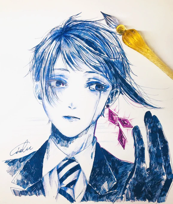 #ツイステファンアート
#1日1リーチ
ガラスペンお絵描き☺️
見る度に感動で泣いているMMDをみながら...❍。 