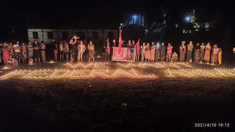 IrrawaddyNews's tweet photo. Residents held a candlelight vigil, creating a statement “We want Federal Army”, in their protest against the military regime on Apr. 10 in #Sagaing Region’s #Monywa. Nearly 700 people were killed by regime forces since the coup on Feb. 1. 
(Photo: CJ)
#WhatsHappeningInMyanmar https://t.co/ODRa1dvP8K