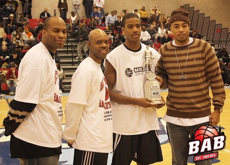 bigapplebball's tweet image. Congrats to @Englishscope24 on being named Head Coach of @MasonMBB! He had a great college career at @MizzouHoops and the @nba. In 2008, he earned #MVP in the #BABInvitational for #NotreDamePrep &amp;amp; was named 1st Team-All Tournament.