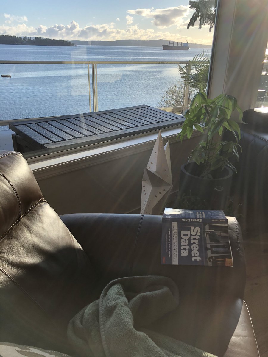 Andrea Davidson tweet media