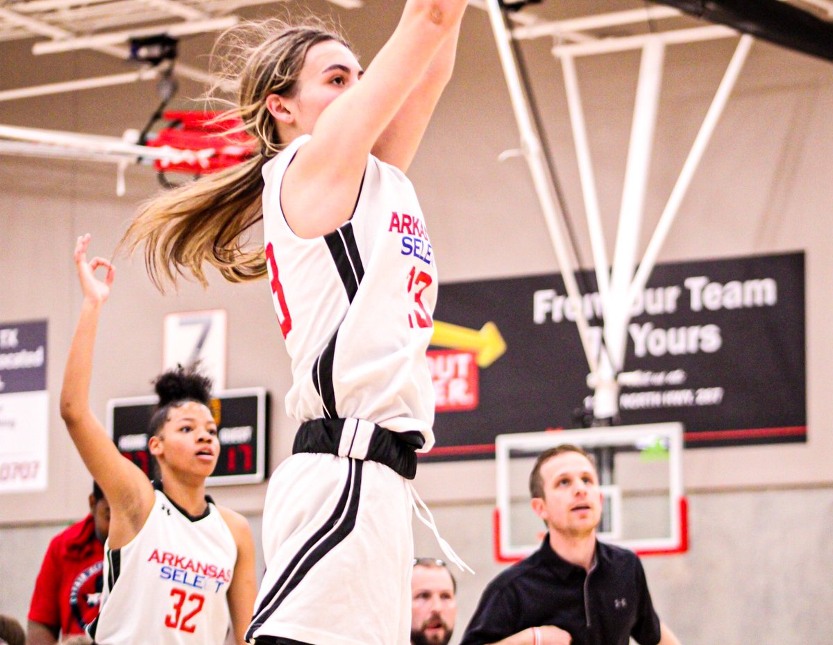 ArkSelect2025's tweet photo. That’s a dub.

      Ark Select 25- 65
      Cyfair Arkansas- 60

#ASB2022 https://t.co/Hhm1qbOEKv