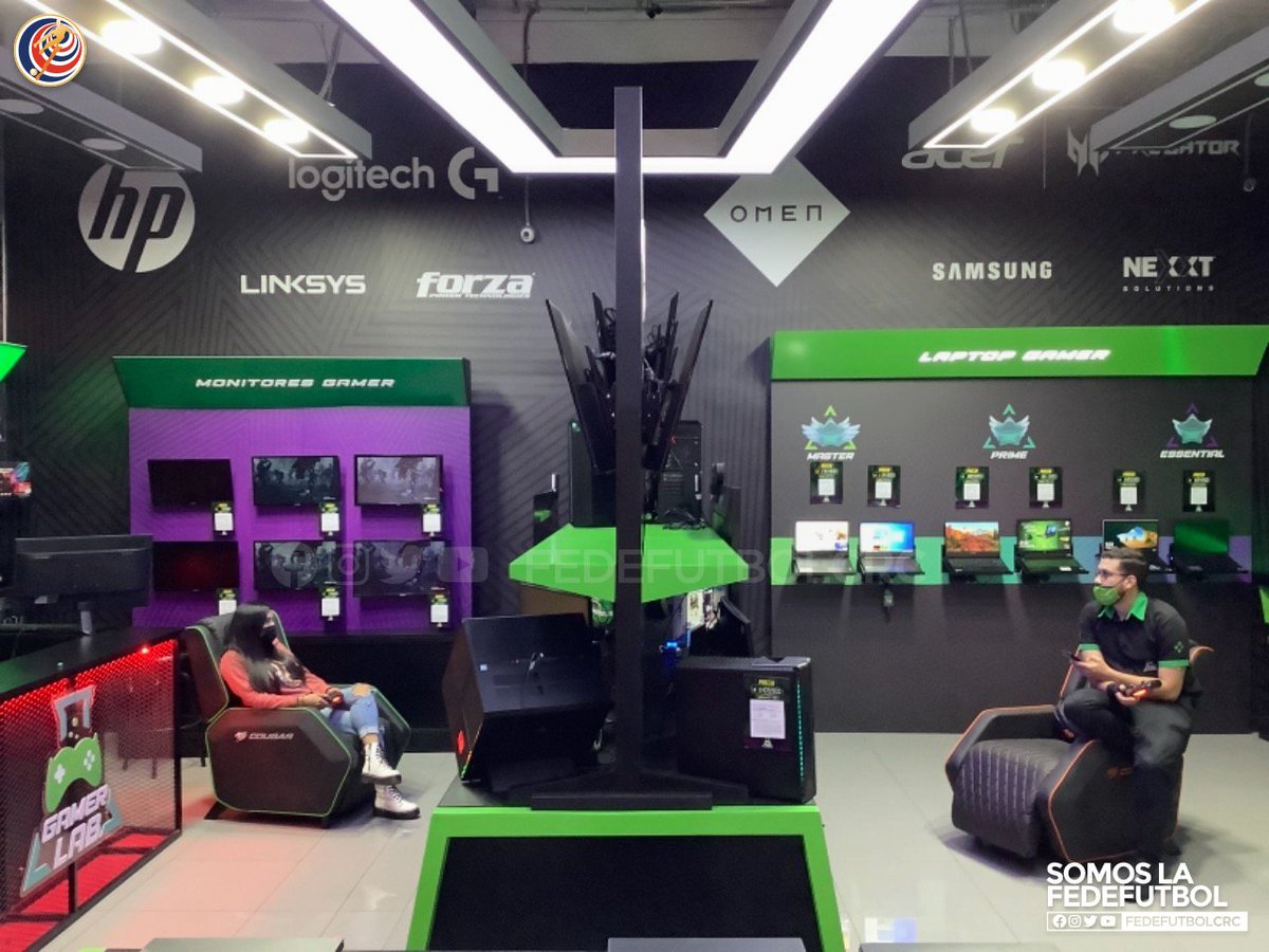 laselecrc_'s tweet photo. ⚽️🎮 ¡Ya está listo el #GamerLab de Monge!
Ahí se realizará esta tarde la fase final de del FIFA eNations Series 2021 de Costa Rica, con el patrocinio de Monge
¡Mucha suerte a los finalistas! https://t.co/tne7u1C9fa