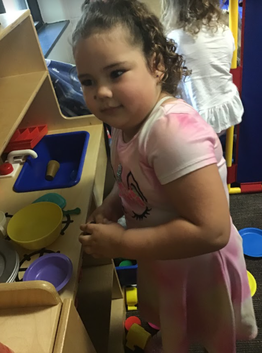 On Friday we learned about "Tools in the Kitchen!" We explored kitchen tools in water, kitchen tools with playdough and "made some cookies," and of course in our pretend kitchen! #egeTakingFlight <a href="/HumbleISD_EGE/">Elm Grove Elementary</a> <a href="/HumbleISD_PREK/">HumbleISD ECE</a> <a href="/HumbleISD/">Humble ISD</a> #BetheLight