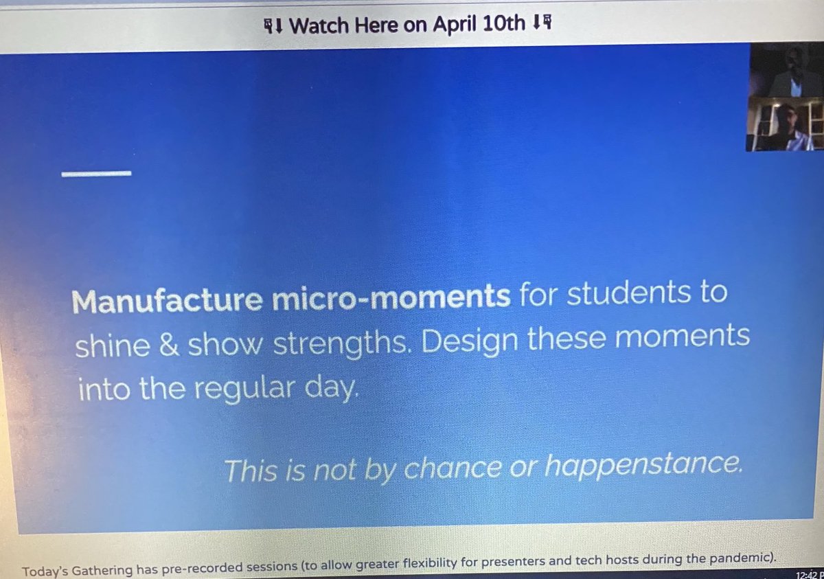 ShelfieTalk tweet media