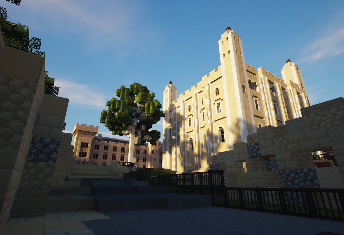 _London_Project's tweet image. #TowerofLondon recreated in #Minecraft is almost complete! Visit the map by clicking the link tree in our bio!