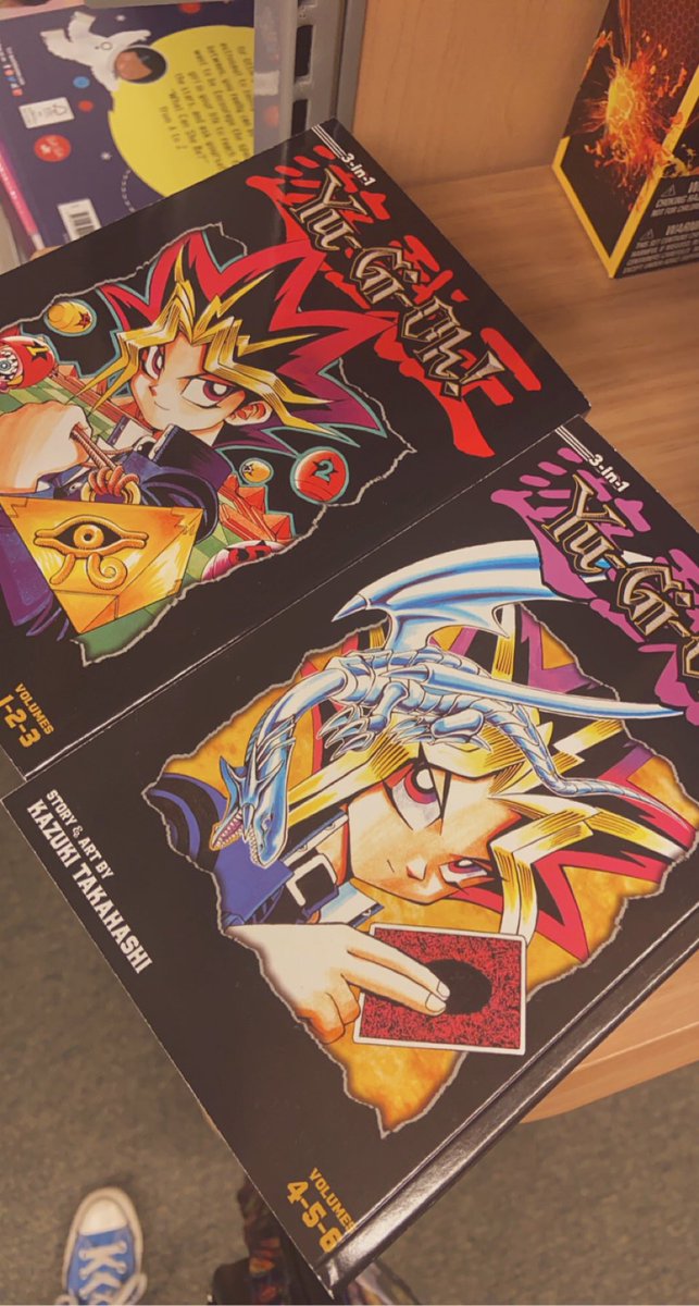 xYuGiHoe's tweet photo. Barnes and Noble knows what’s up https://t.co/6BUpWdsz4j
