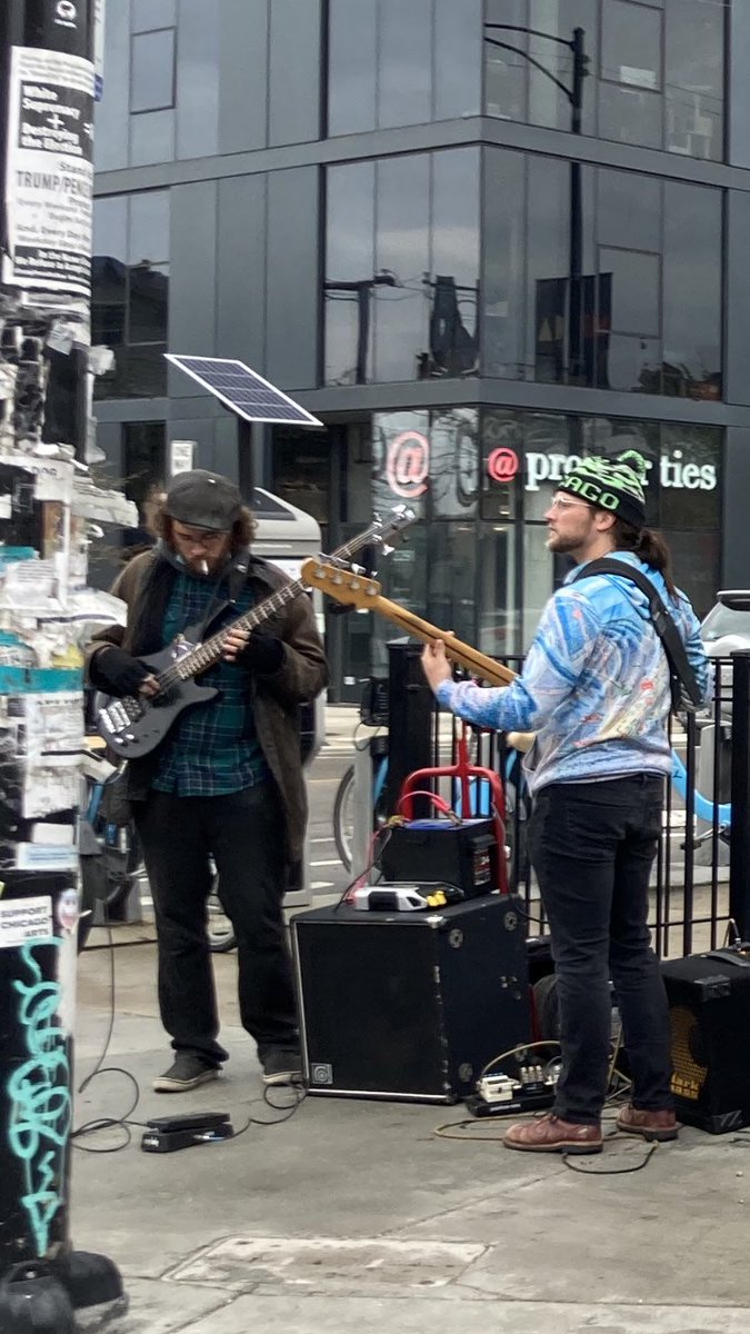 JSinger73's tweet image. Weed impresario, ceramicist, Hollywood mogul, BUSKER. ⁦@Sethrogen⁩ is there any stone left unturned? Any rivers to cross?