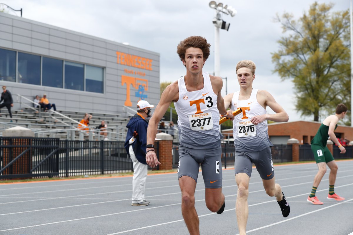 Vol_Track's tweet photo. That's a wrap on the 53rd Tennessee Relays!

#GBO 🍊 https://t.co/D3r9KiJk98