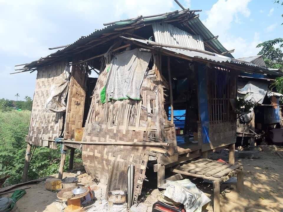 Bago: The fallen hero, who were stripped naked, fastened behind the inhuman terrorists’ motorcycle &amp; dragged along the road to get tortured to DEATH ystday, was kind soul who volunteer in good causes &amp; also during covid. 
Rest In Power, Hero!
#WhatsHappeningInMyanmar #Apr10Coup