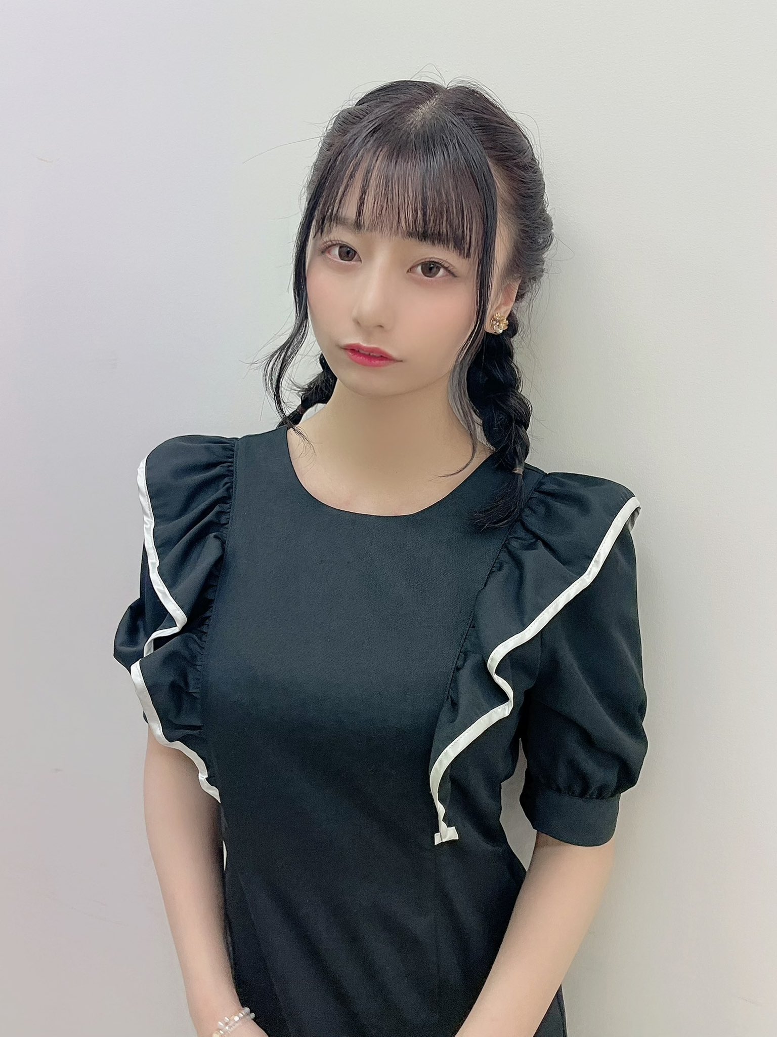 鈴木優香が文春で報じられた二股熱愛相手のプロデューサーやジャニーズ風の男は誰 活動復帰や父母兄妹は 高校大学からカップやスリーサイズについても調査 ニュース エンスポ