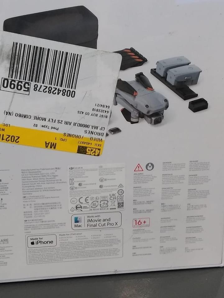 wantLIUKS's tweet image. Eccolo!! Dji Mavic Air 2S
Con i suoi prezzi!
#dji #magicair #mavicair2S